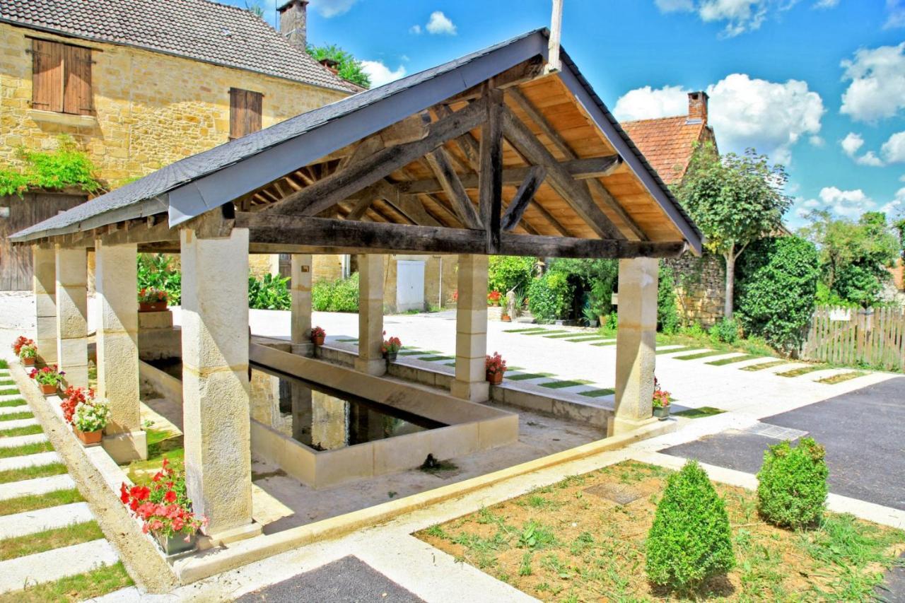 Petite Maison En Pierre Au Coeur Du Perigord Noir Salignac Eyvigues 外观 照片