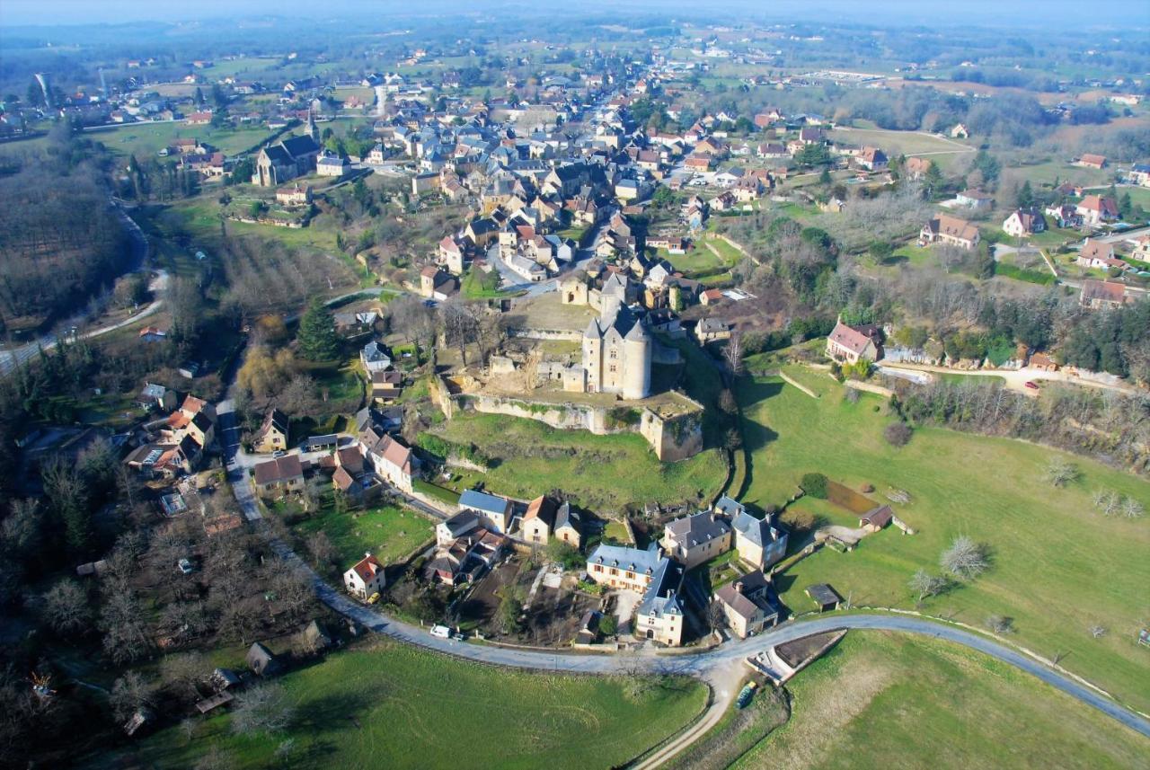 Petite Maison En Pierre Au Coeur Du Perigord Noir Salignac Eyvigues 外观 照片