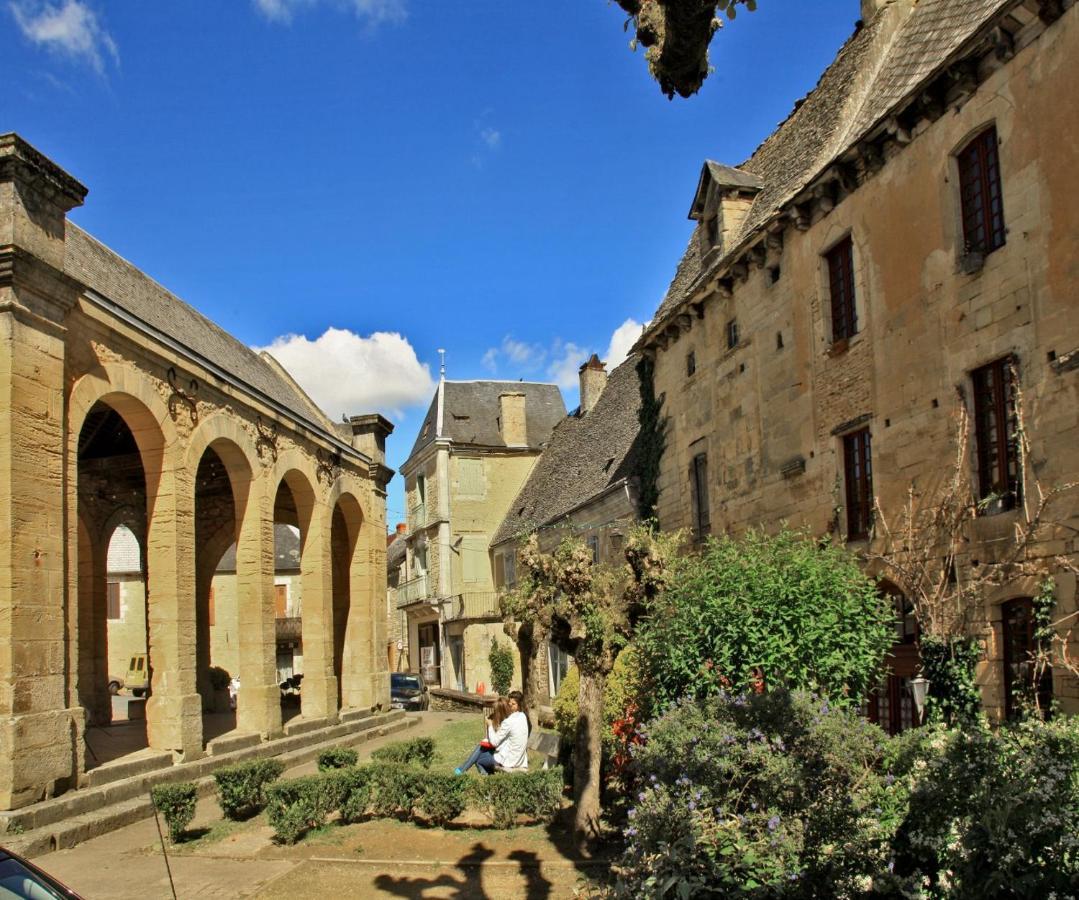 Petite Maison En Pierre Au Coeur Du Perigord Noir Salignac Eyvigues 外观 照片