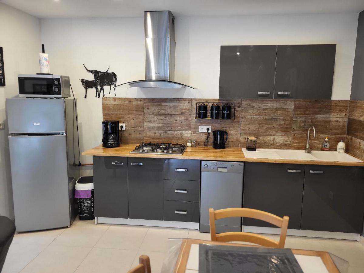 Petite Maison En Pierre Au Coeur Du Perigord Noir Salignac Eyvigues 外观 照片